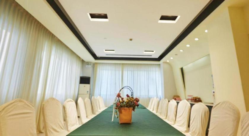 Jinjiang Inn Zhengzhou Train Station Erqi Sq Subway Station 35/47