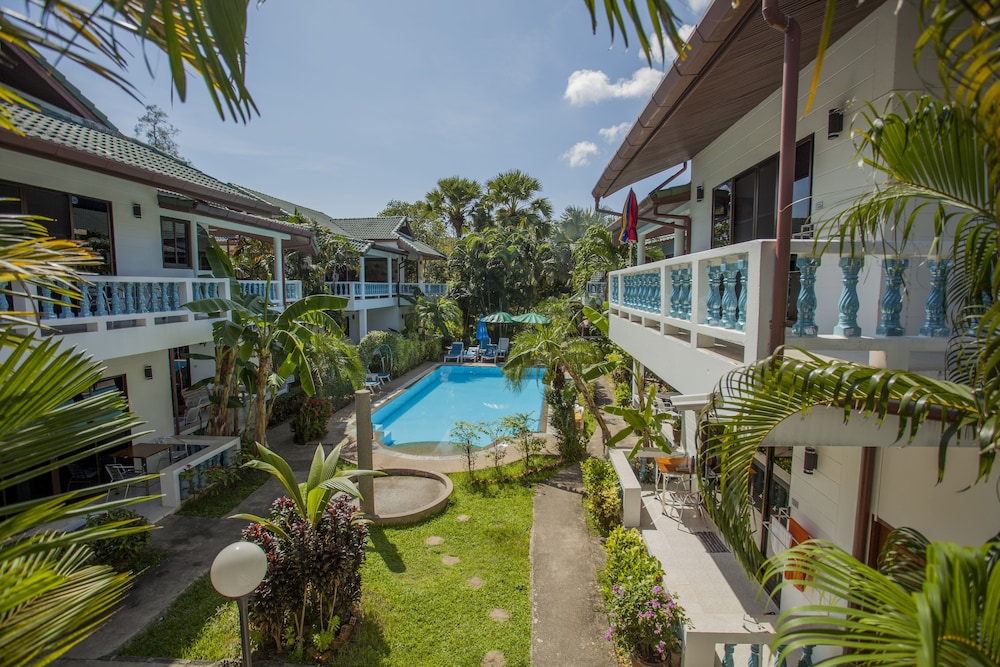 Ya Nui Resort 68/81