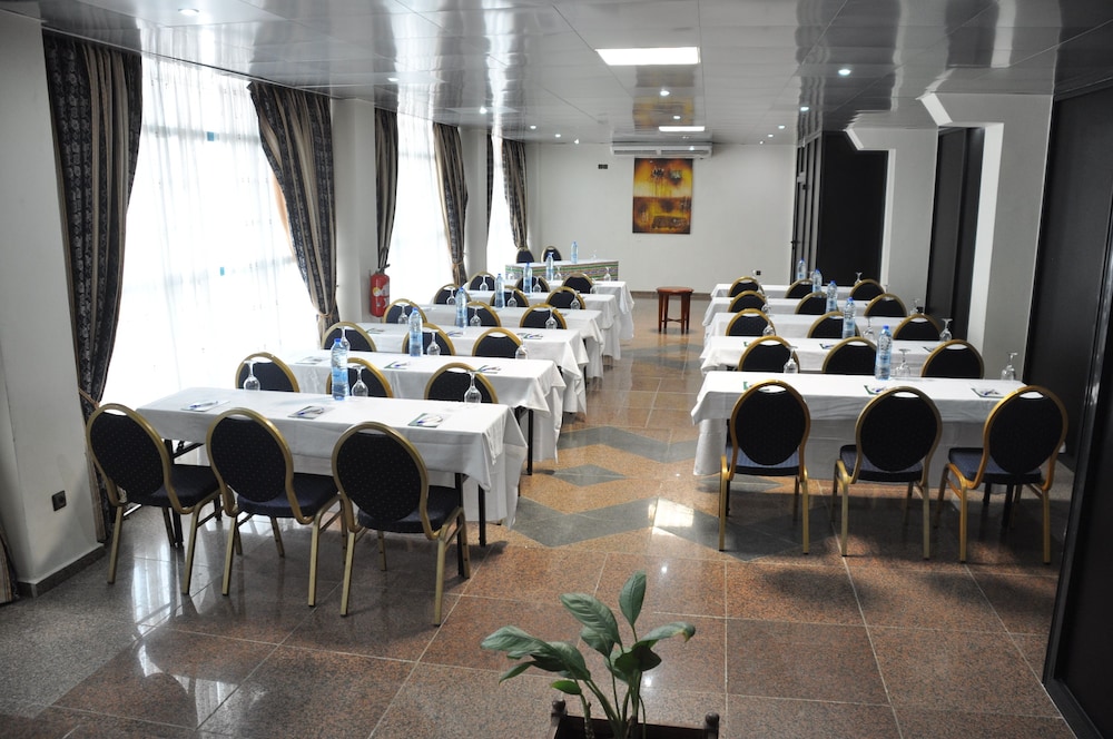 Hotel Prince de Galles 22/26