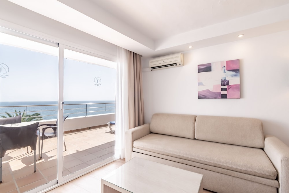 Puerto Azul Marbella 37/70