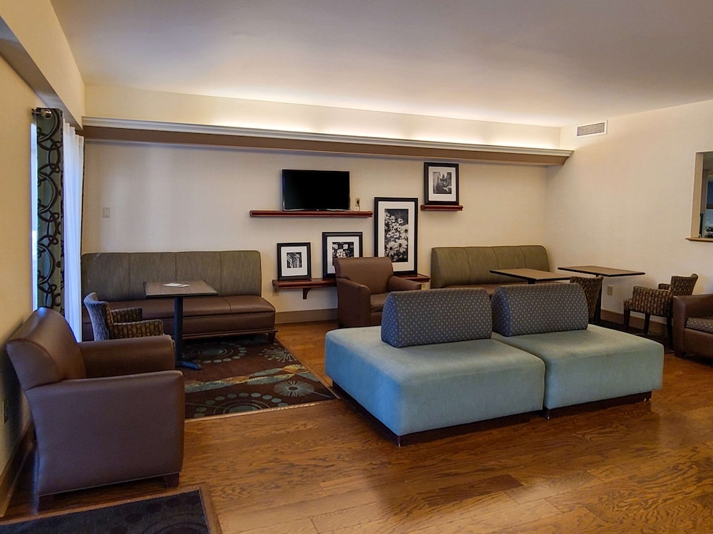 Comfort Inn Saco-Old Orchard Beach 24/39