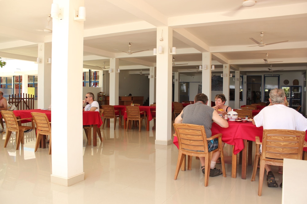 Paradise Beach Resort 30/50