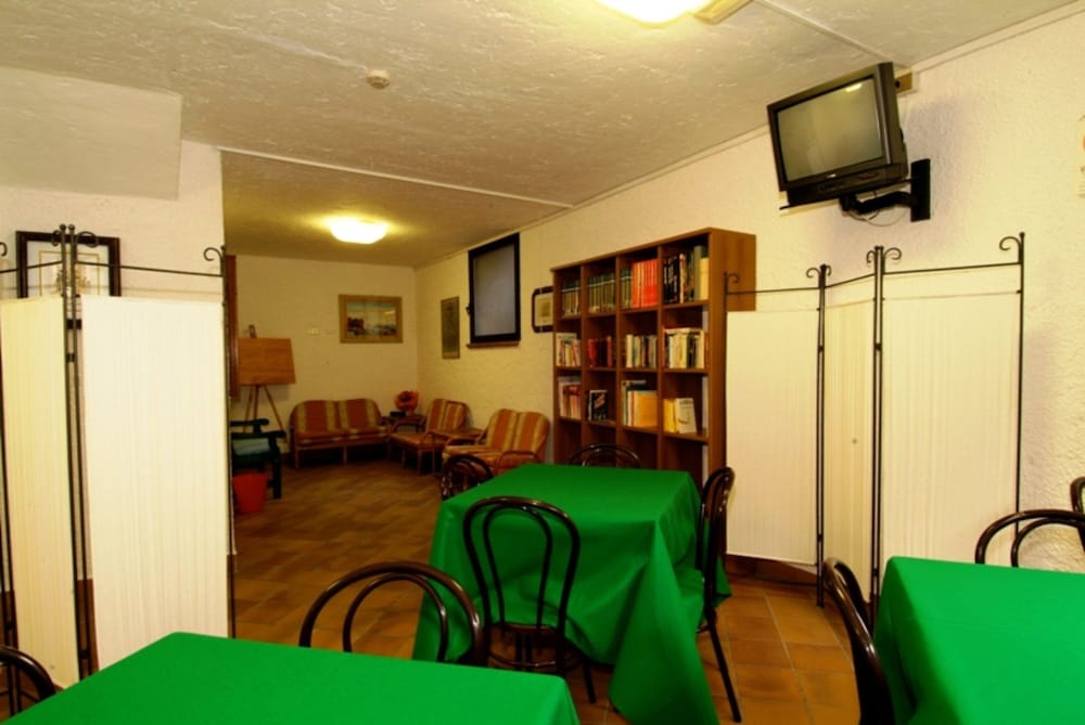 Mimosa Hotel 30/50