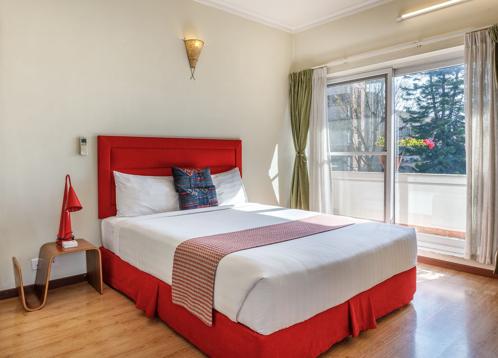 2 BEDROOMS, APARTMENT