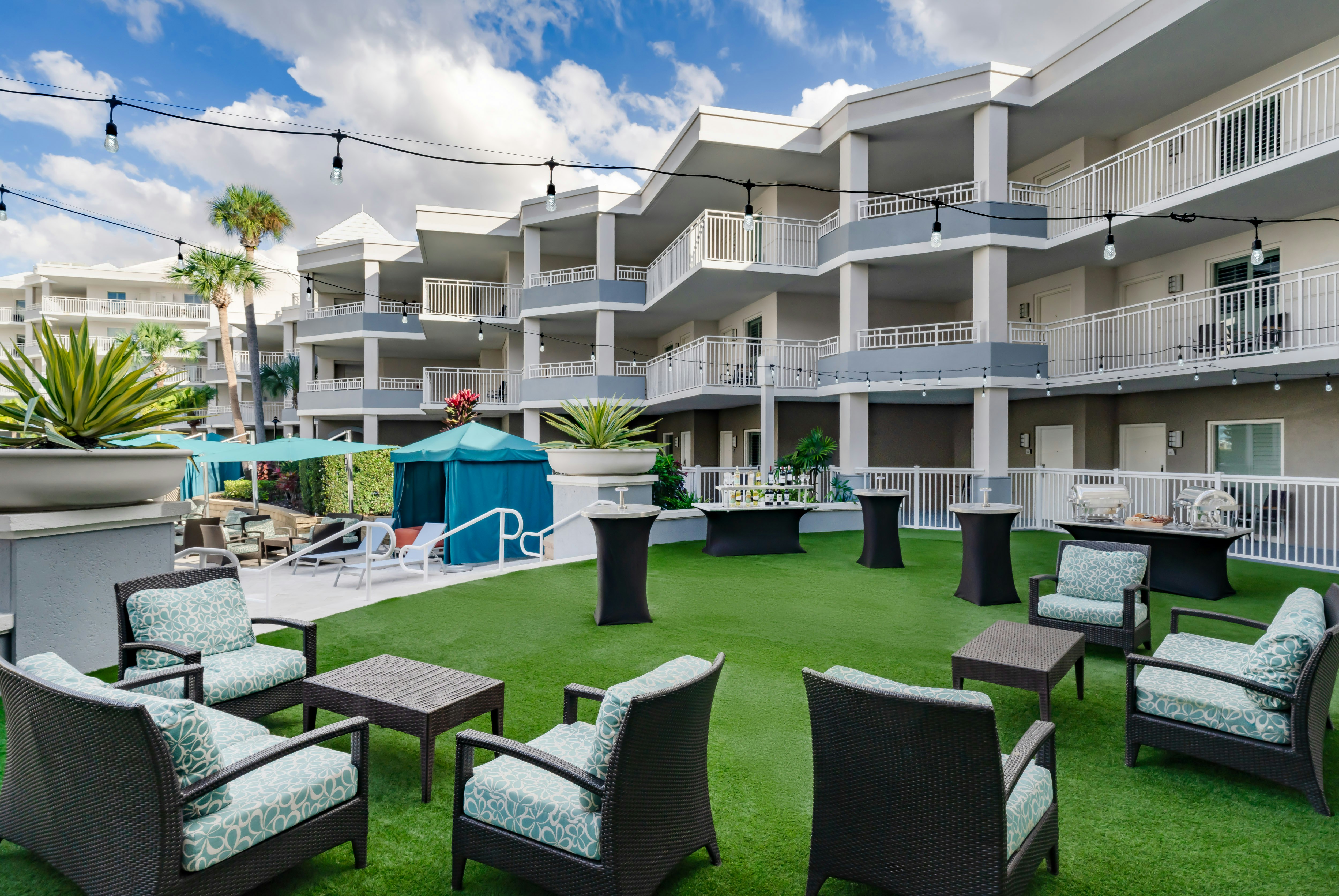 Embassy Suites by Hilton Orlando Lake Buena Vista Resort 96/100