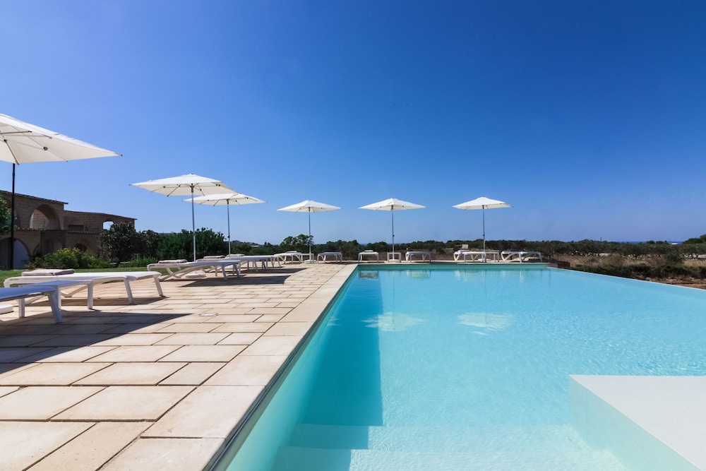 Montiro Hotel 22/48