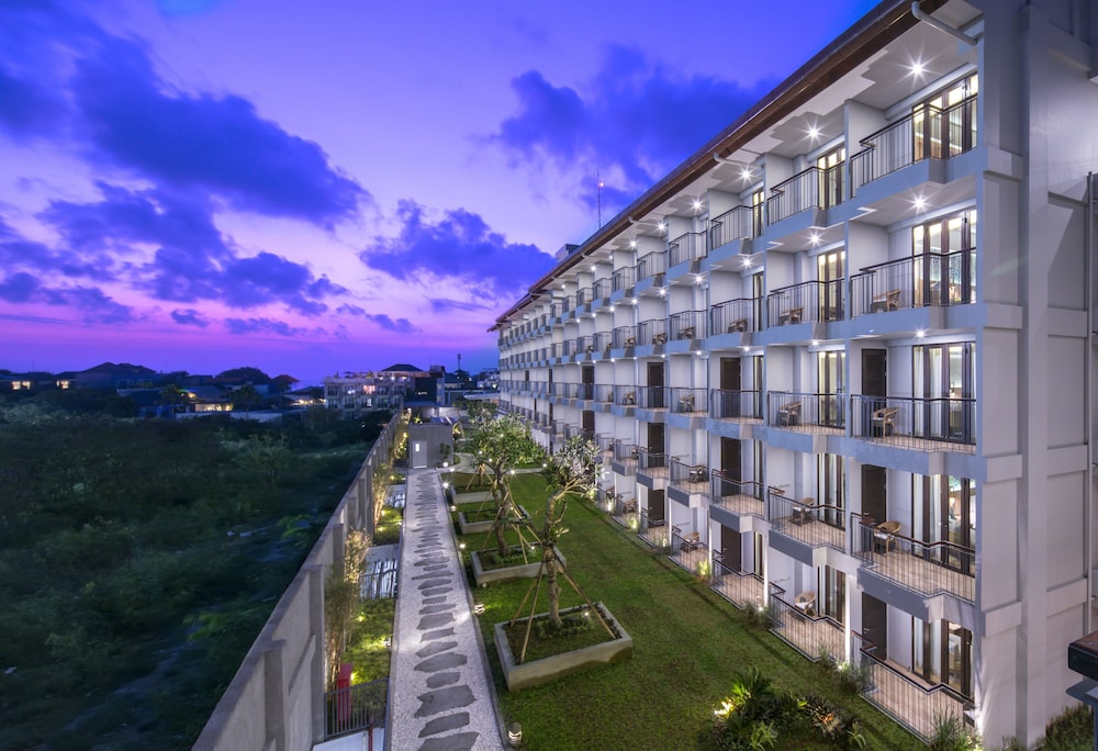 Eastin Ashta Resort Canggu in Canggu