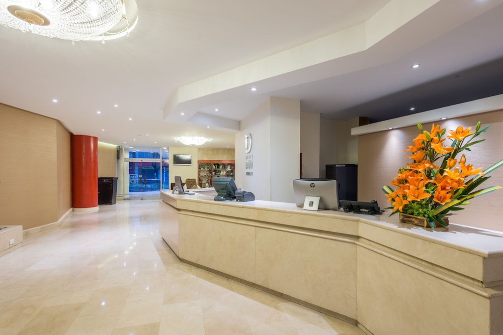 Lobby at Dann Avenida 19, BOGOTA