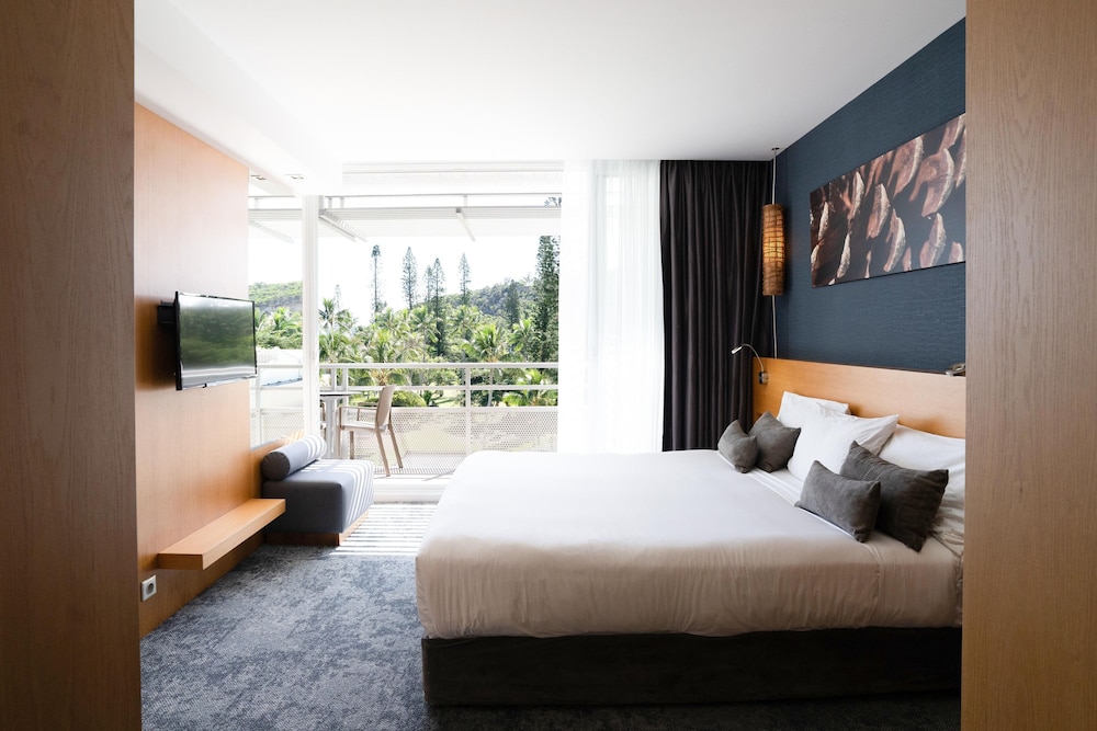 2 BEDROOMS, SUPERIOR, SUITE, SOFA