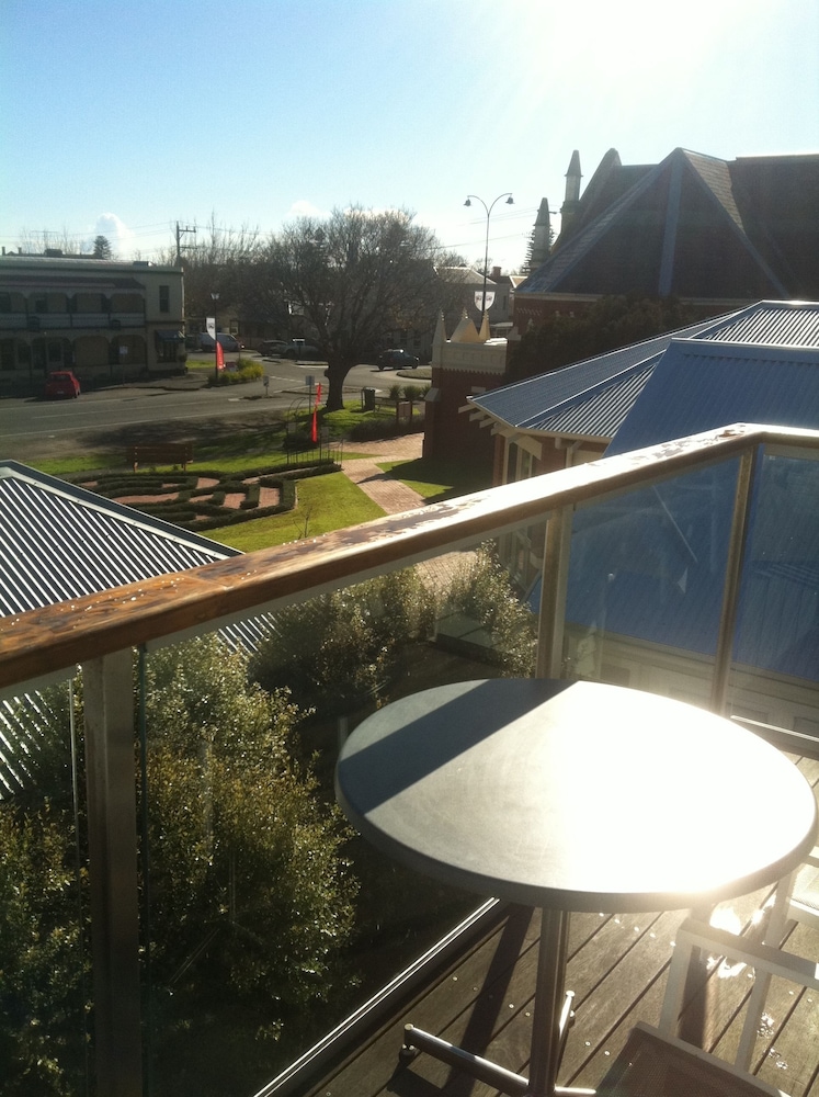 Ruby's Queenscliff 23/28