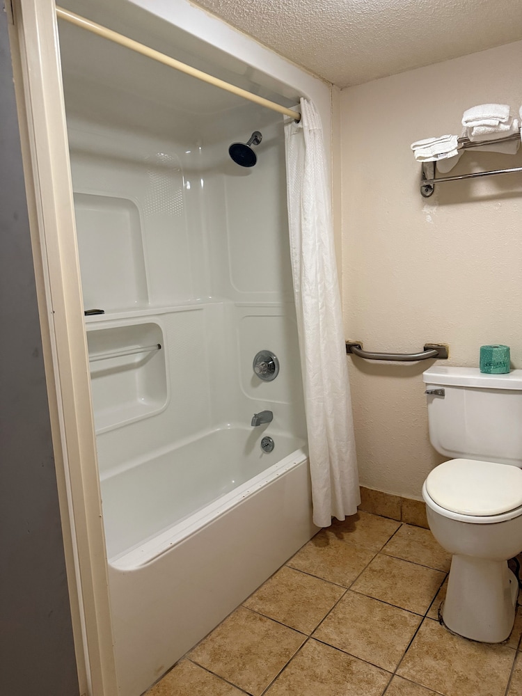 Budgetel Inn and Suites Fort Gordon Augusta 48/50
