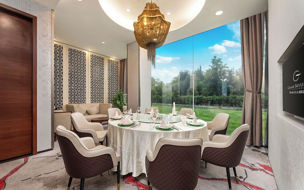 Grand Skylight International Hotel Guanlan 32/50