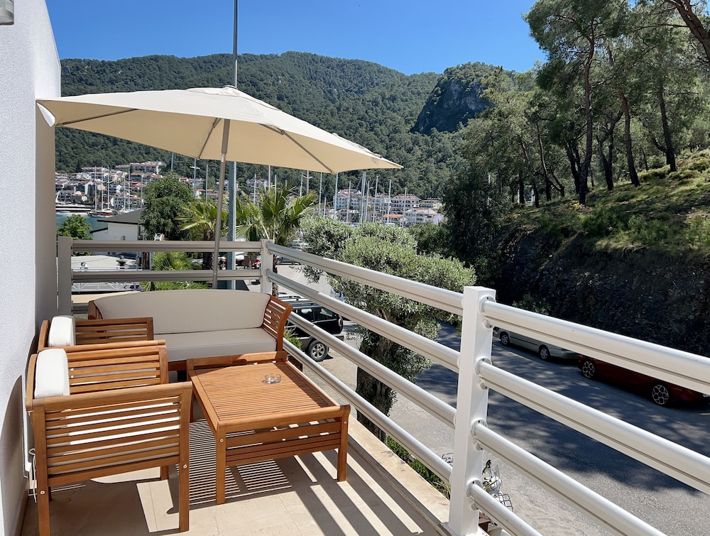 MARINA BOUTIQUE FETHIYE photo5