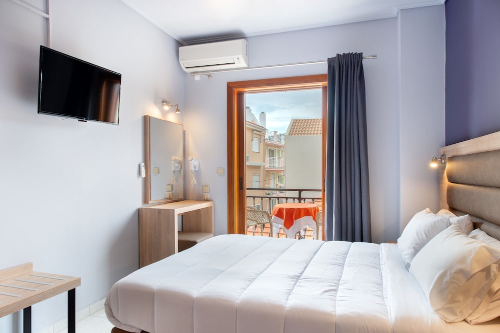 Aggelos Hotel 8/50