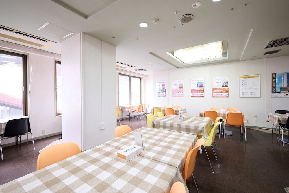 Hotel 1 2 3 Kokura 56/68