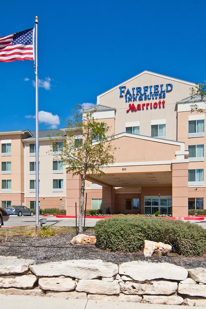 Fairfield Inn And Suites San Antonio North Stone Oak 2/43