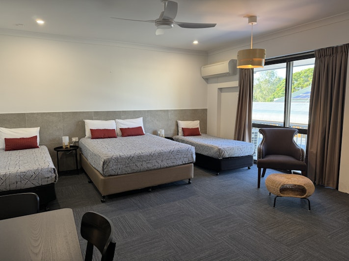 LONGREACH MOTOR INN 5/38