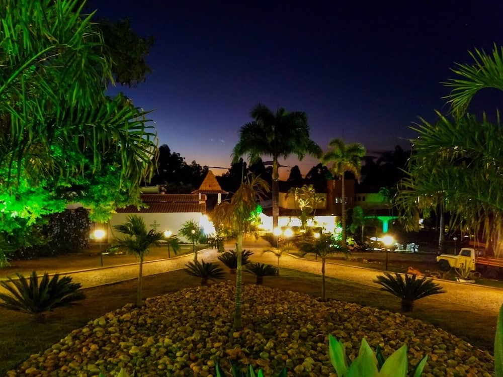 Village Resort 45/49