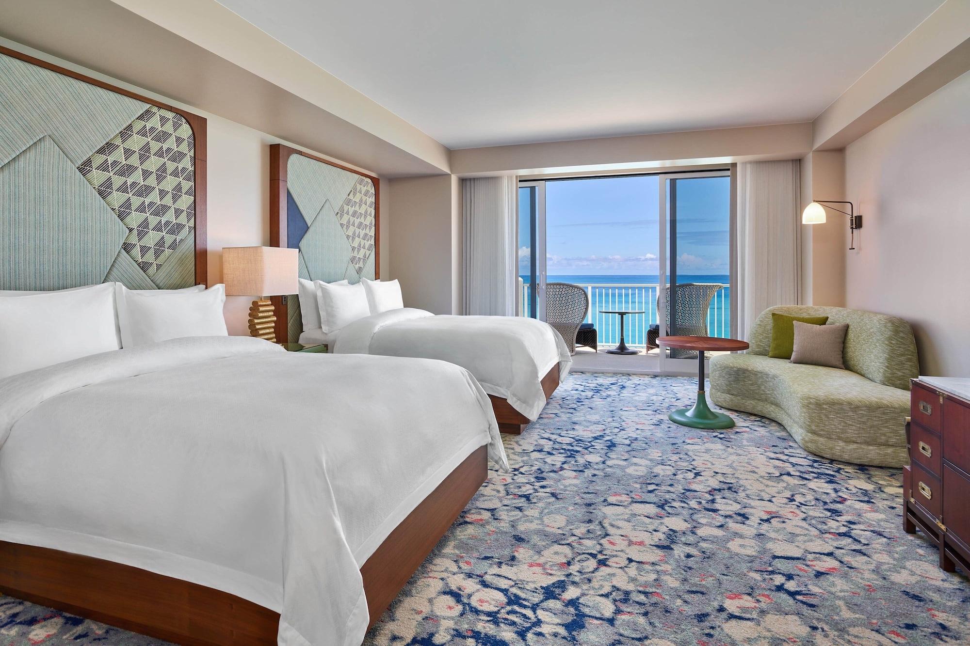Grand, 2 Queen Beds, Ocean Front, Balcony