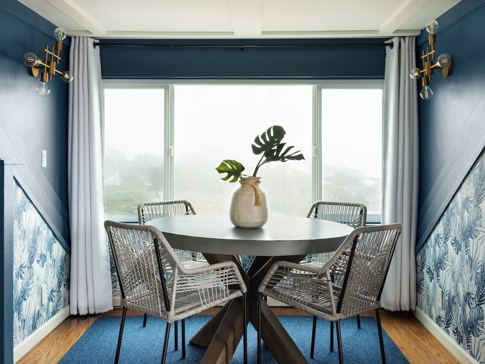 Ocean View Inn 51/62