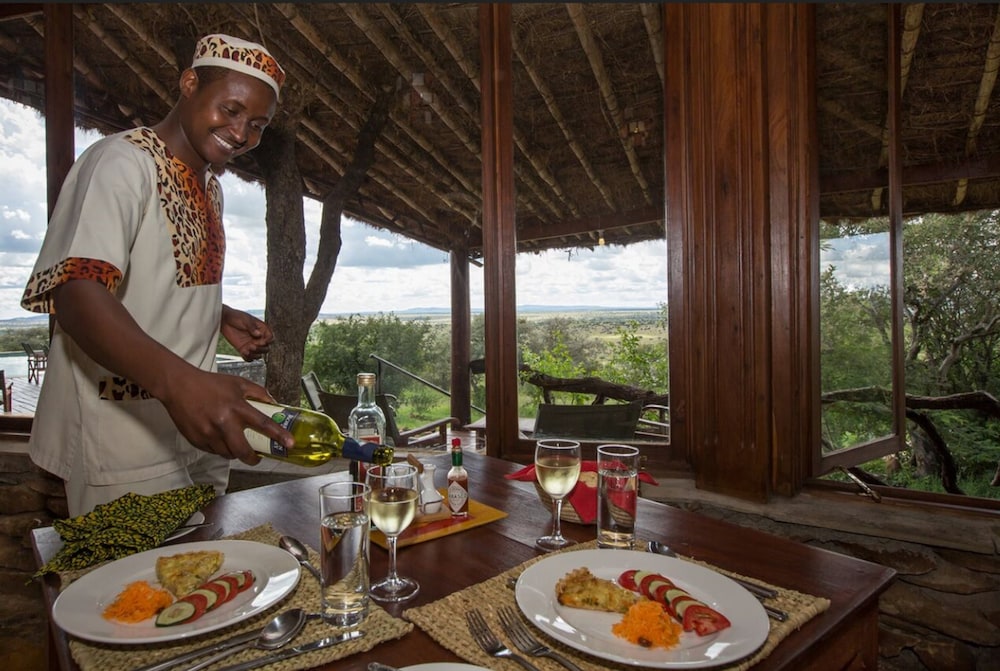 Serengeti Simba Lodge 14/30