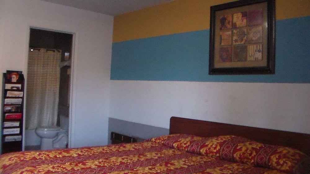 Laurel Inn 18/34