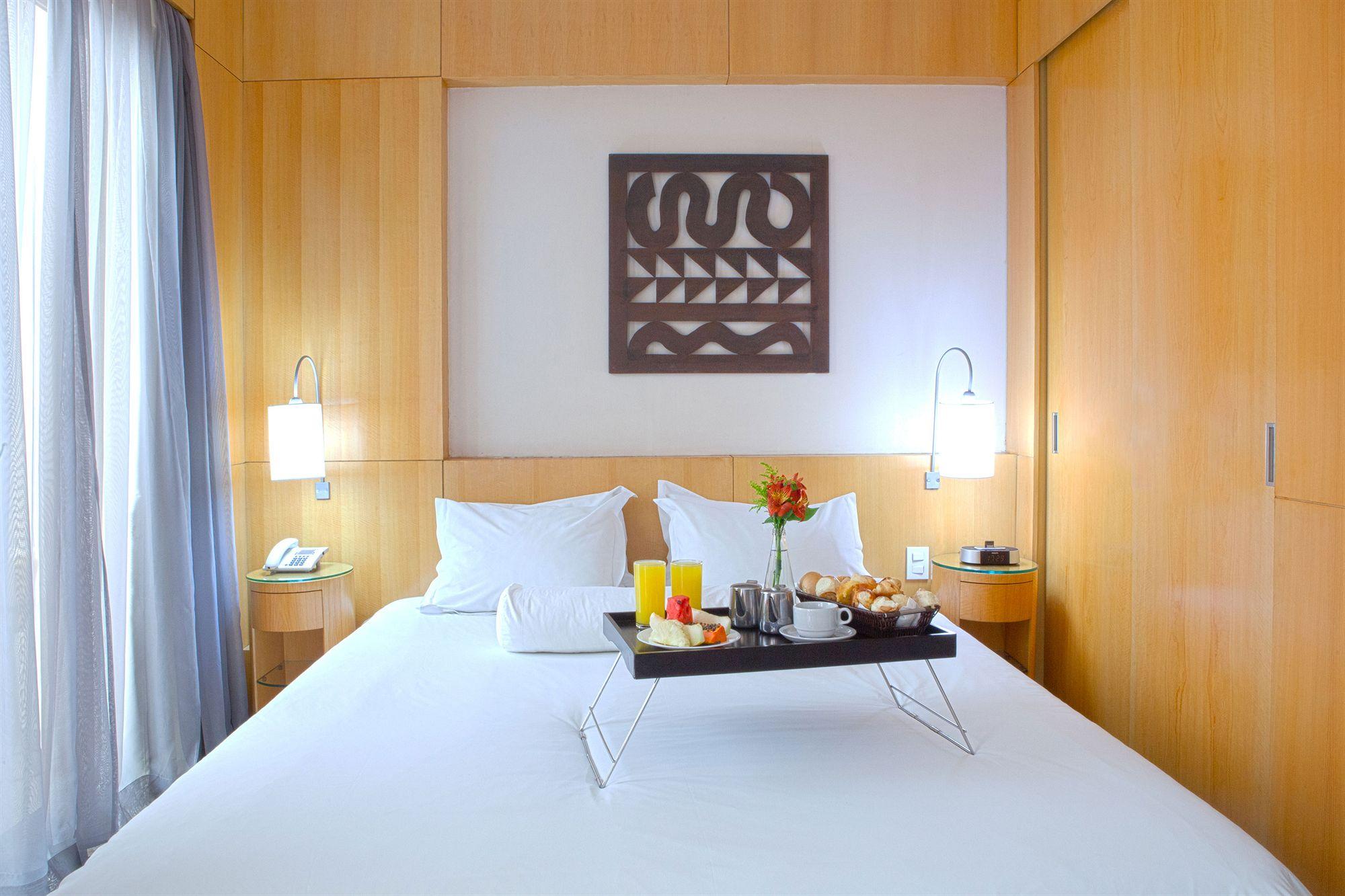 Deluxe, Double Bed