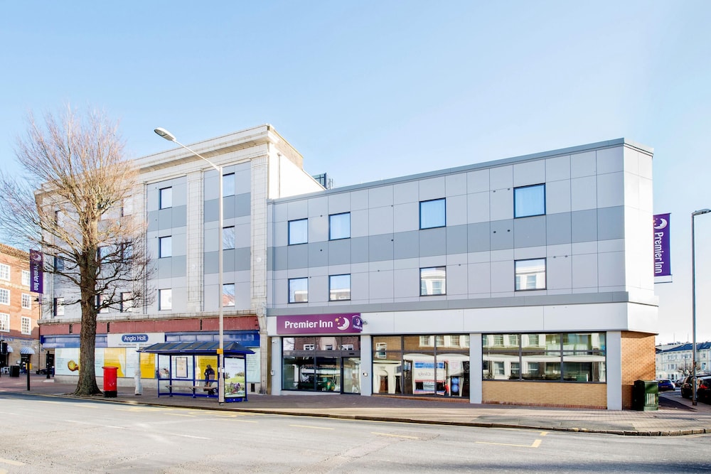 Premier Inn Eastbourne Town Centre 34/39