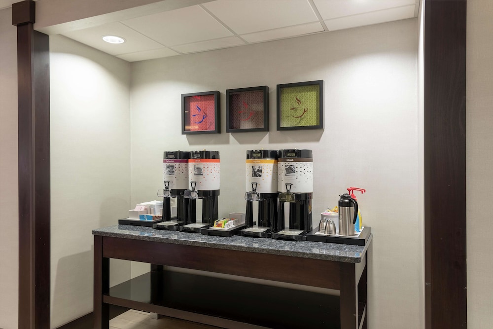 Hampton Inn Akron/Kent Area 36/76