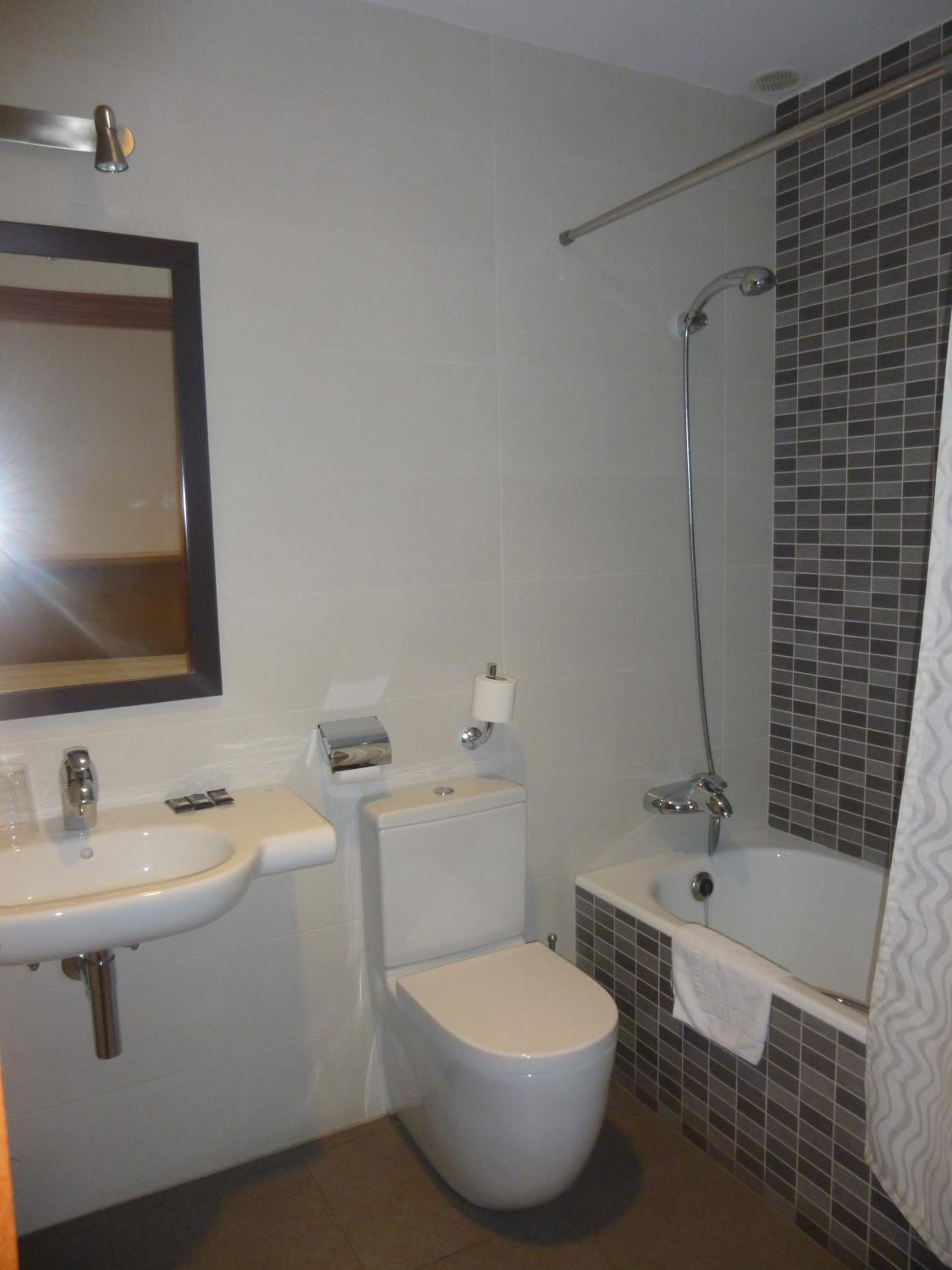 Hotel Leku Eder 58/58