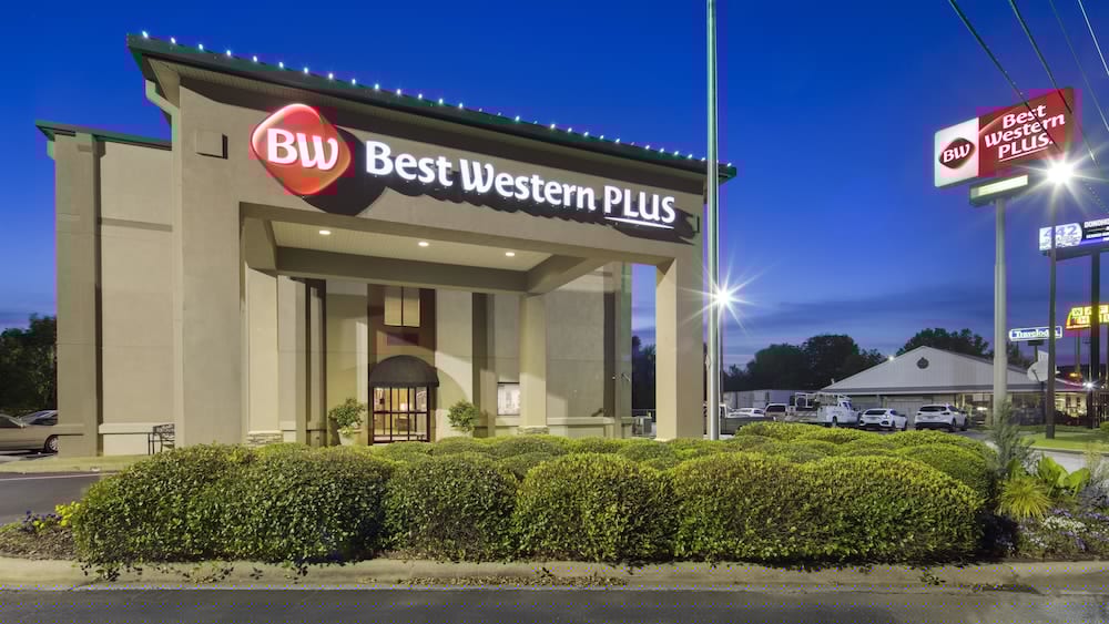 Best Western Plus Oak Mountain Inn 3/29