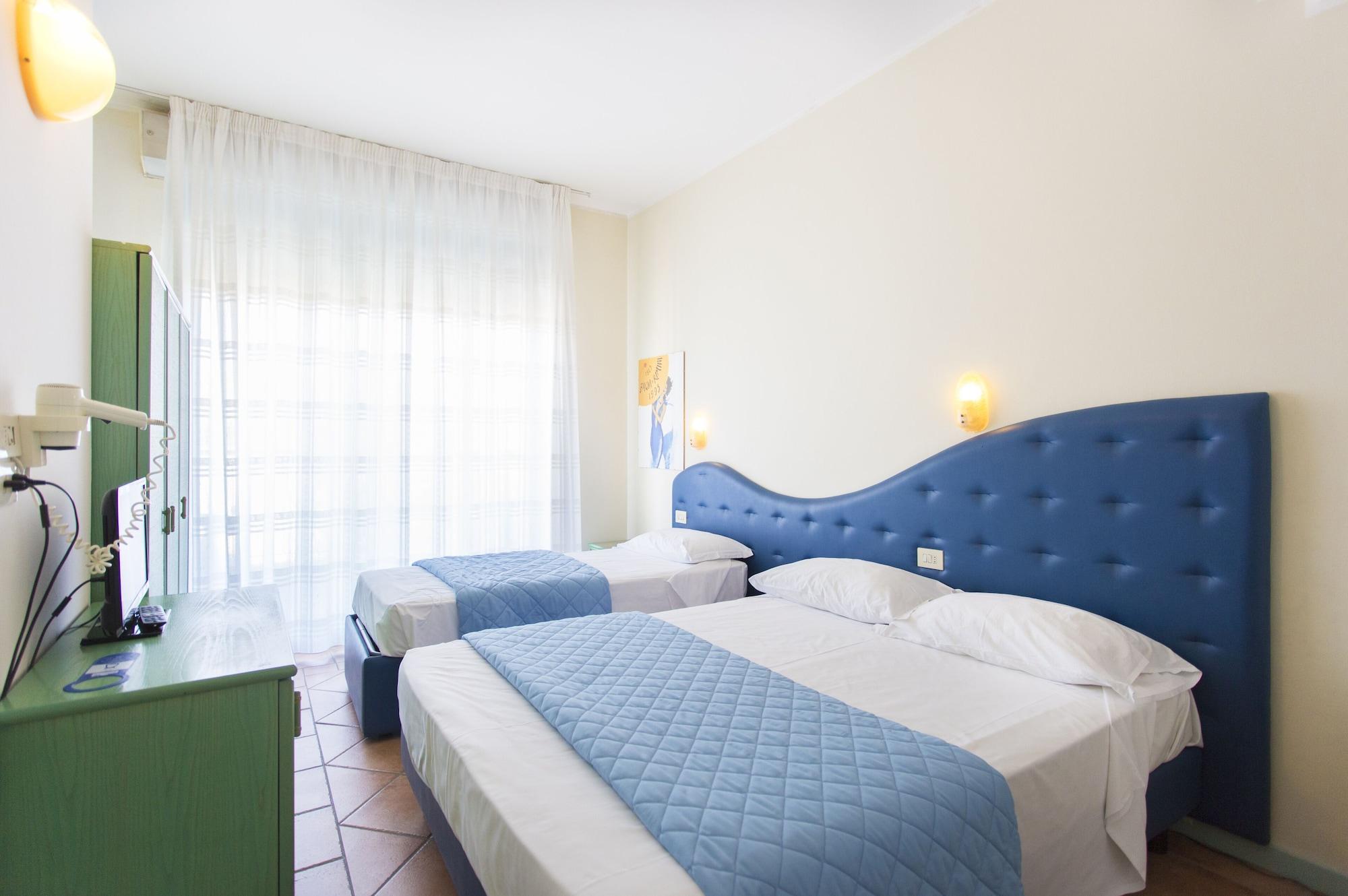 غرفة كومفورت رباعية بشرفة، Bellariva Feeling Hotel 3/4