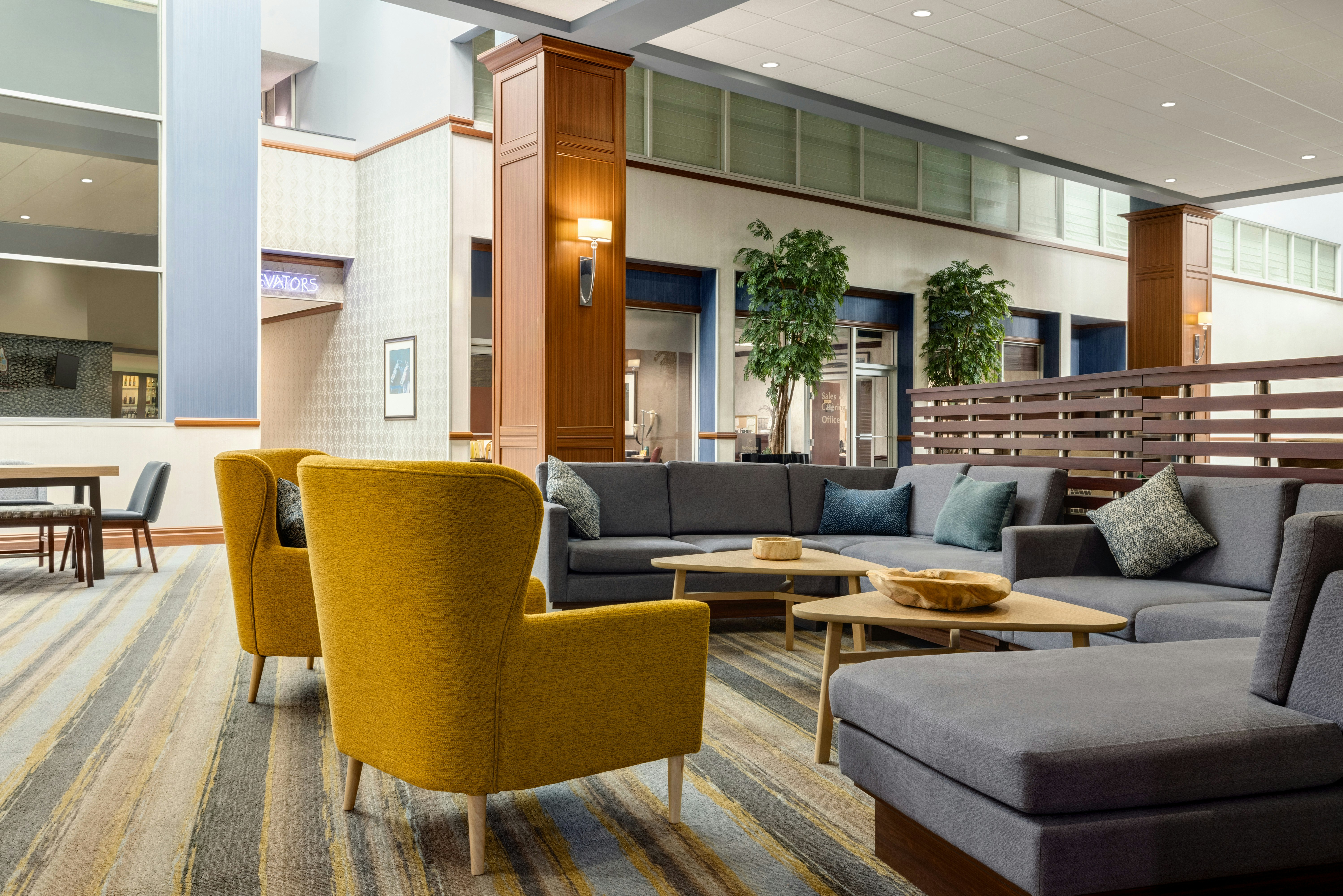 Holiday Inn Louisville East - Hurstbourne 50/78