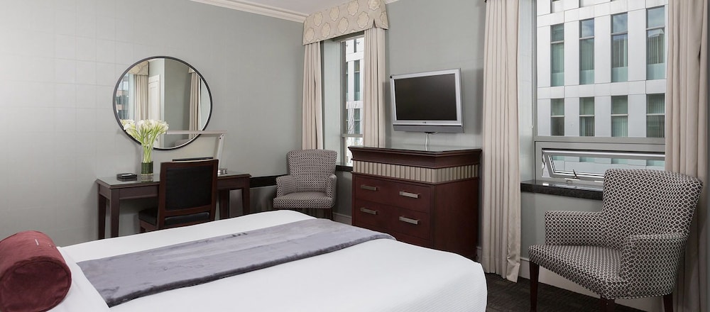 St Regis Hotel 17/56