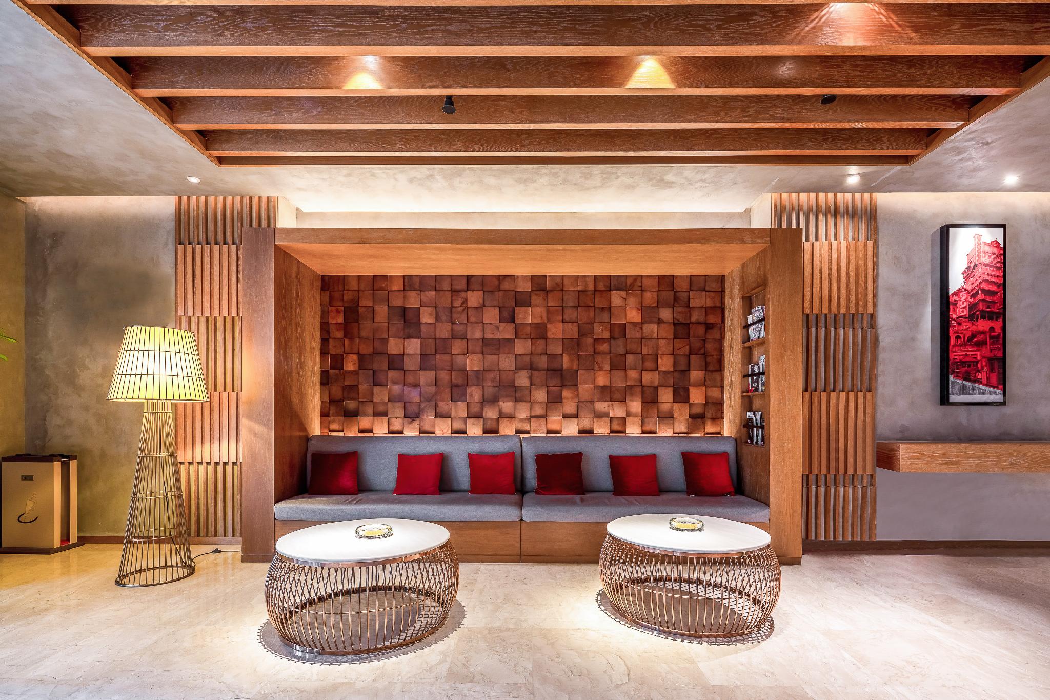 Rezen Kingtown Hotel (Chongqing Xinpaifang) 6/26