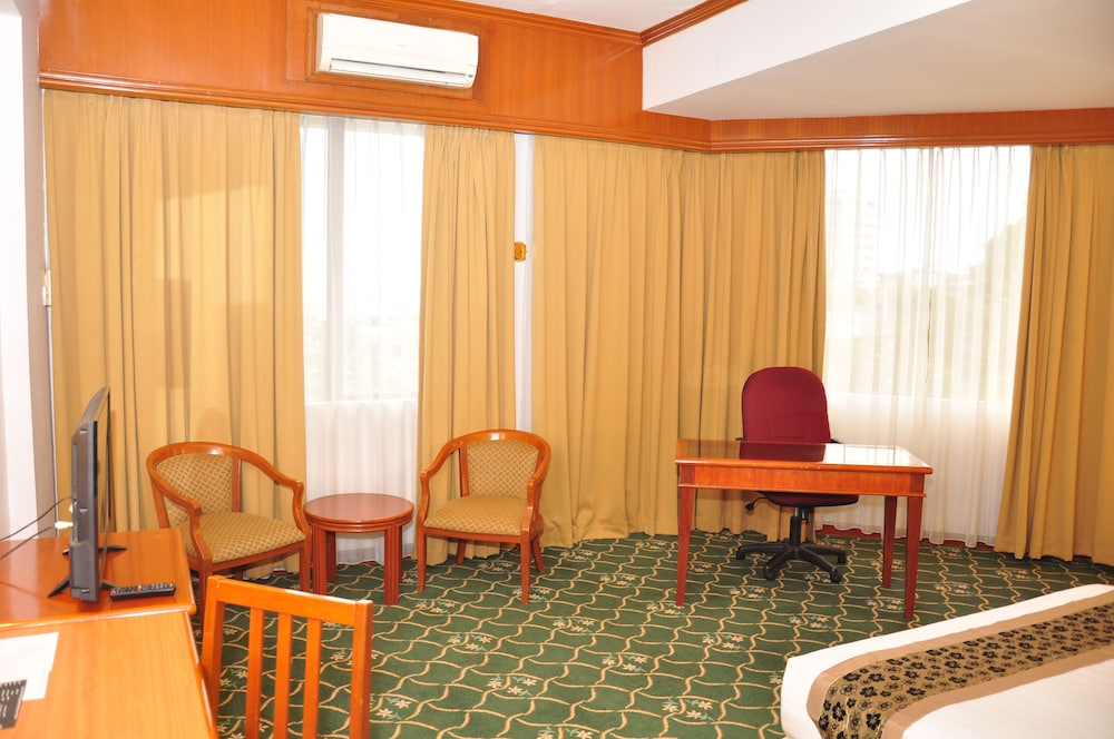 Hotel Sandakan 54/75