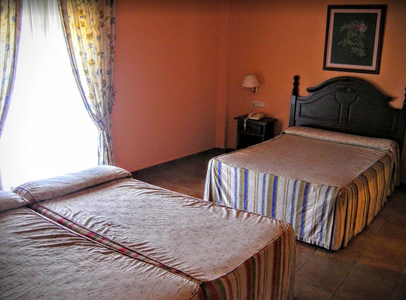 ROOM, TRIPLE