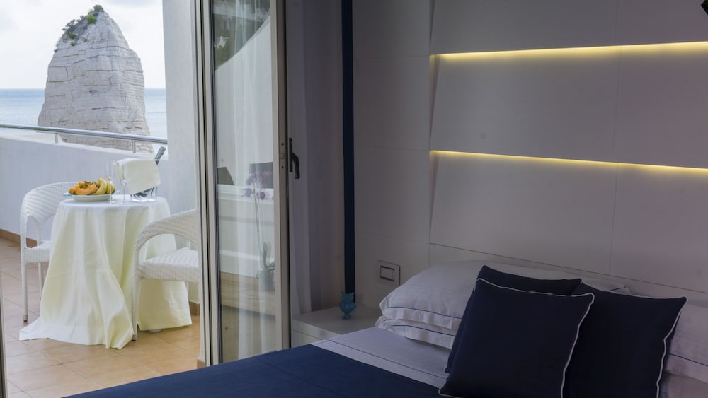 Hotel Scialara 7/23