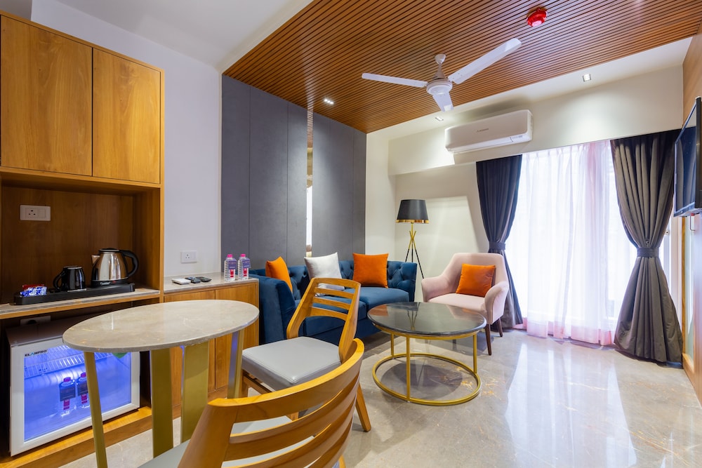 Nalanda Hotel 51/63