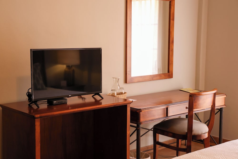 HOTEL COLLI 36/44