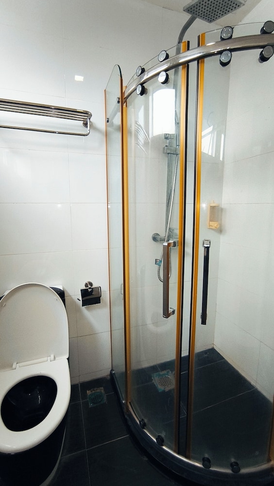 Natol Travelers & Business Inn 50/50