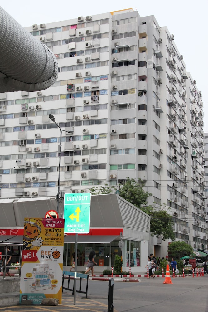 Sk Muangthongthani Apartment 3/48