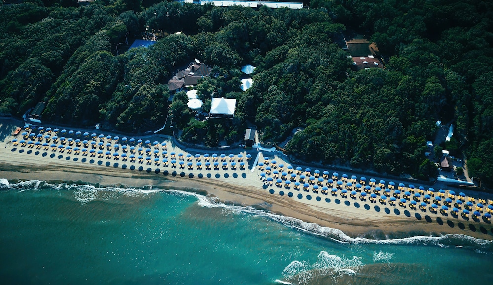 Park Hotel I Lecci 55/62