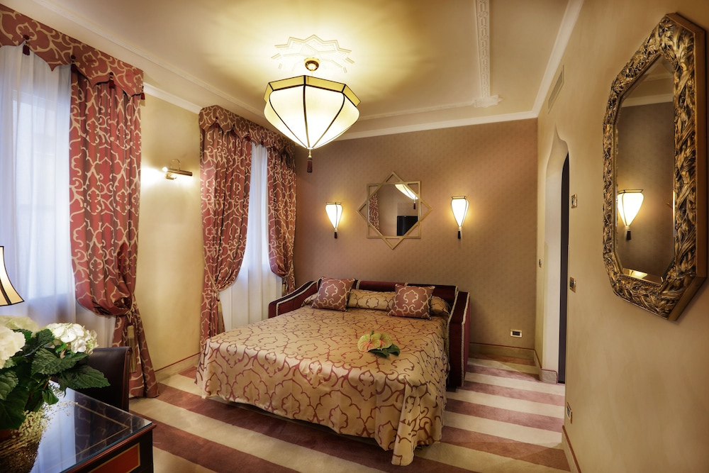 Ai Mori d'Oriente Hotel 38/50