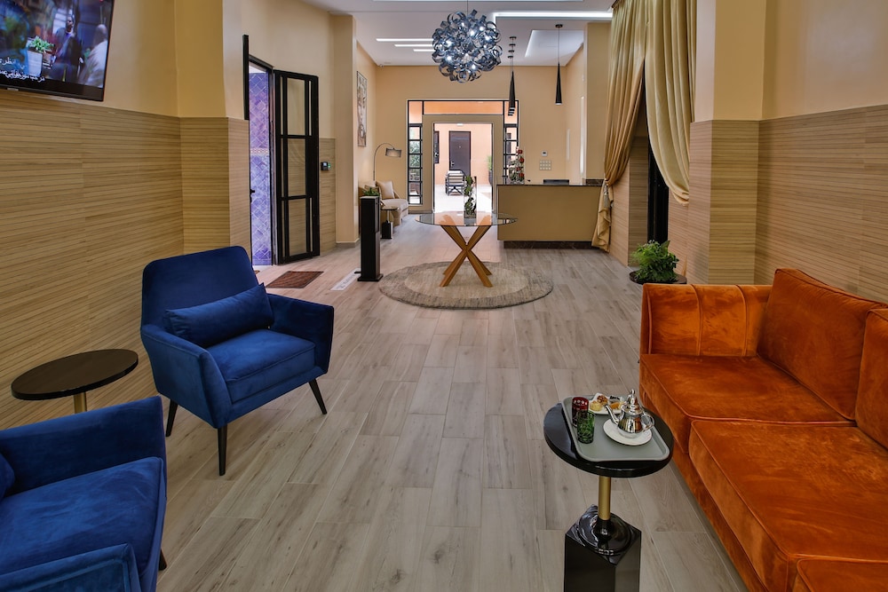 HOTEL TOULOUSAIN 40/57