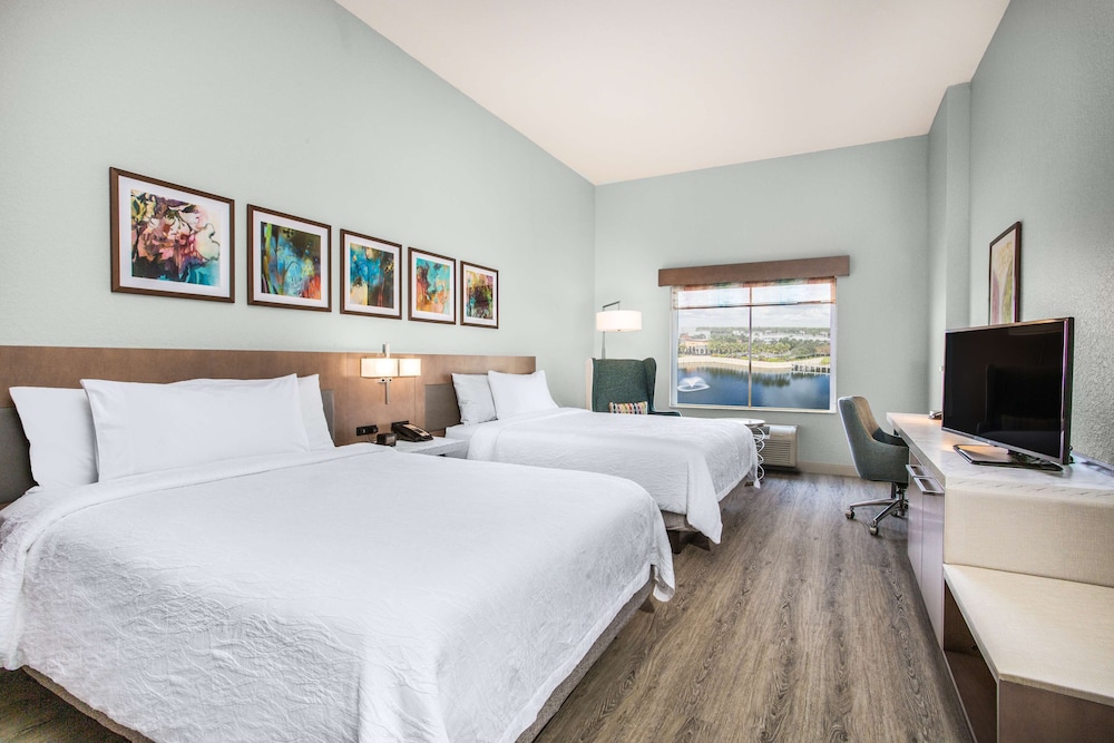 Evolution, 2 Queen Beds