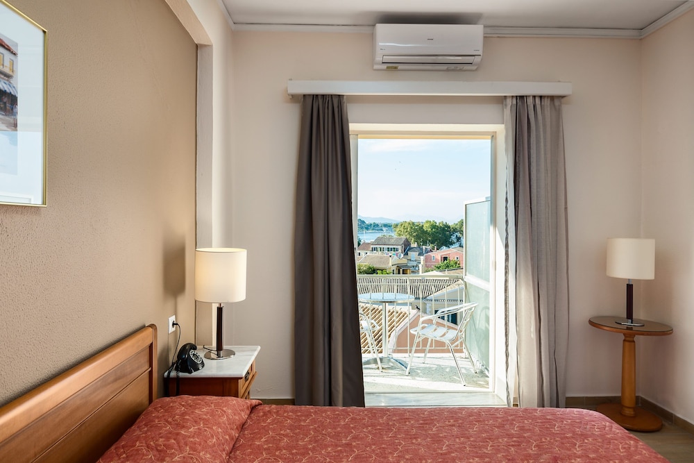 Arion Hotel Corfu 58/60