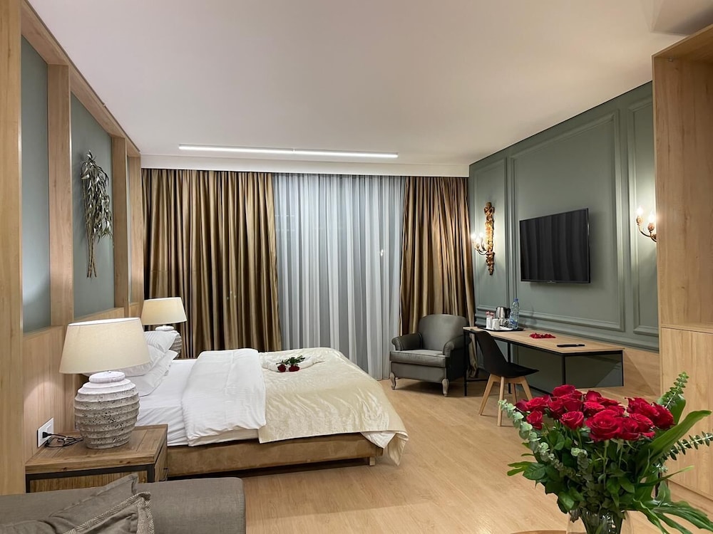 Votre Hotel 26/68