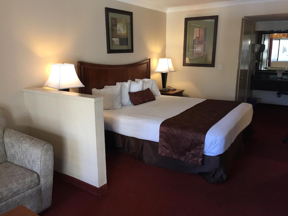 Chula Vista Inn 10/61