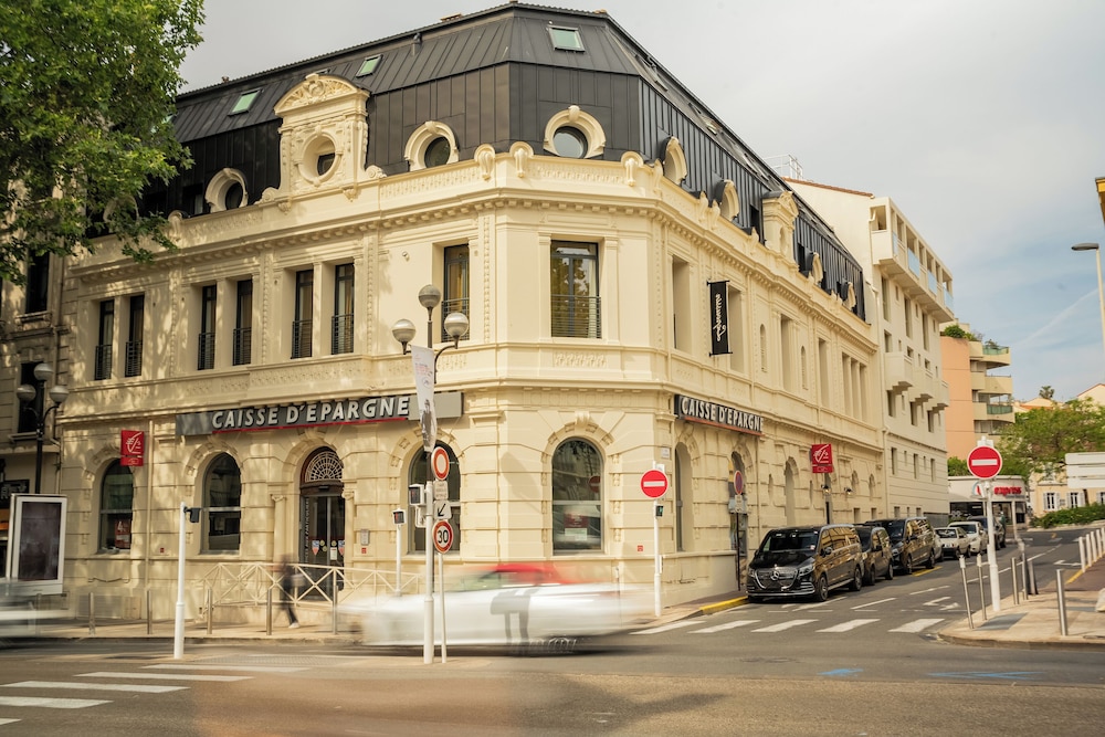 Hotel Lepoussin 58/61